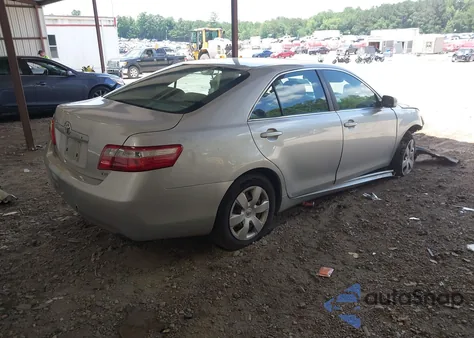 2007 Toyota Camry Le z USA, uszkodzony, nr VIN 4T1BE46K07U162462